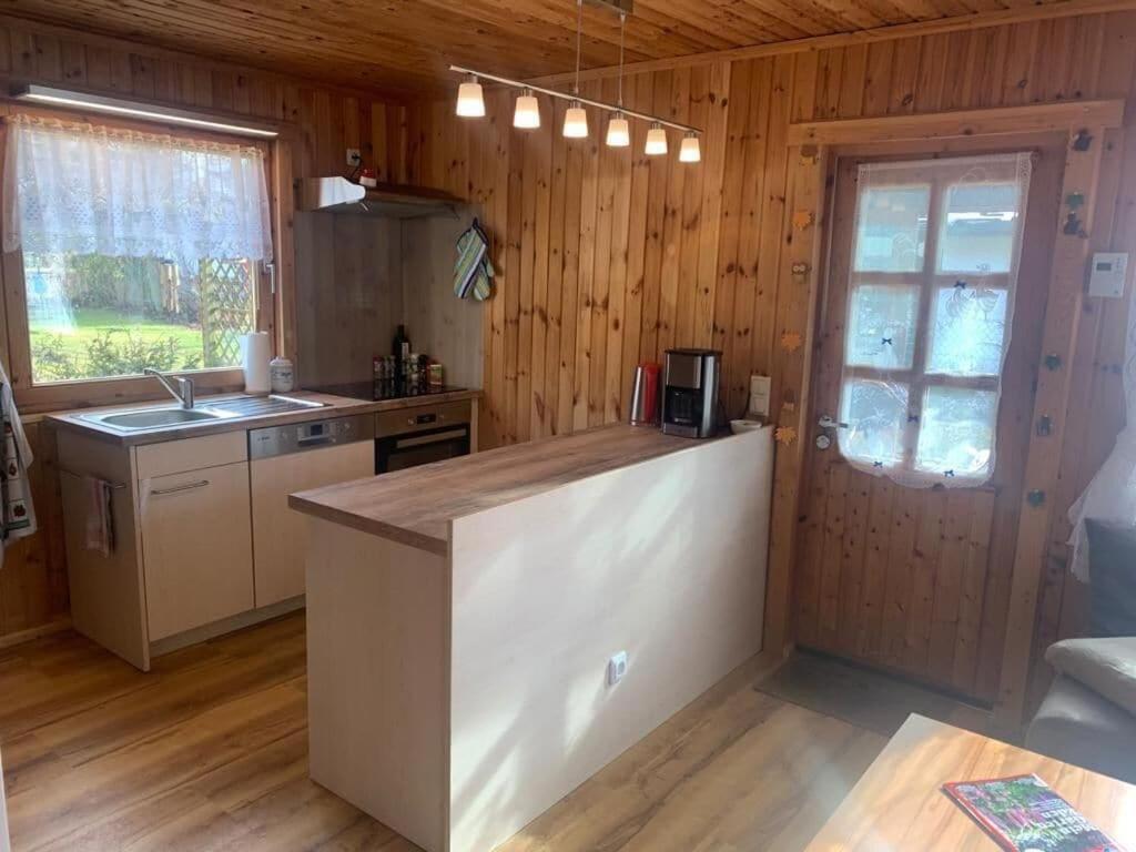 Holzhaus Mit Direktem Wasserzugang In Berlin-Koepenick Екстер'єр фото